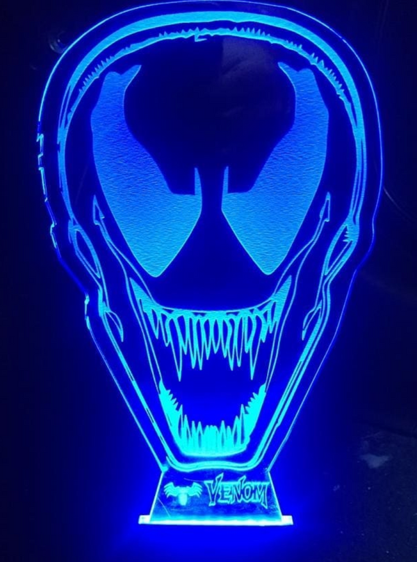 Lámpara Personalizada Venom